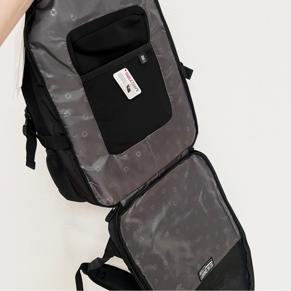 Swiss Gear black TSA travel friendly Scan Smart laptop gear all-in-one backpack - Picture 7 of 16